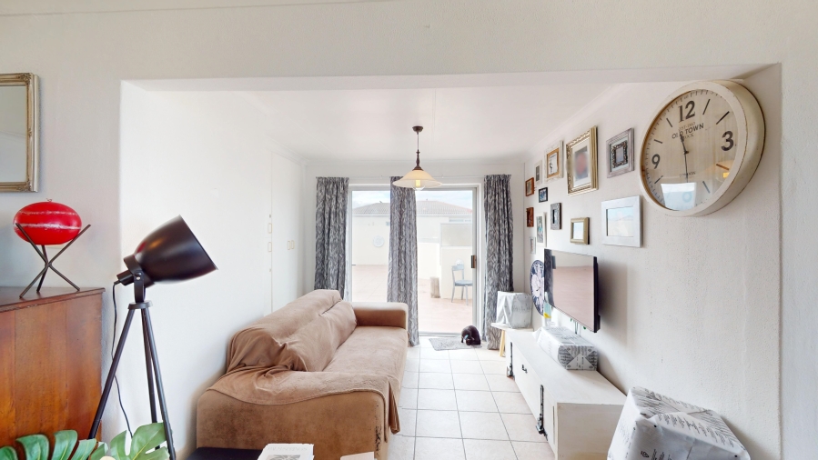 2 Bedroom Property for Sale in Westcliff Western Cape